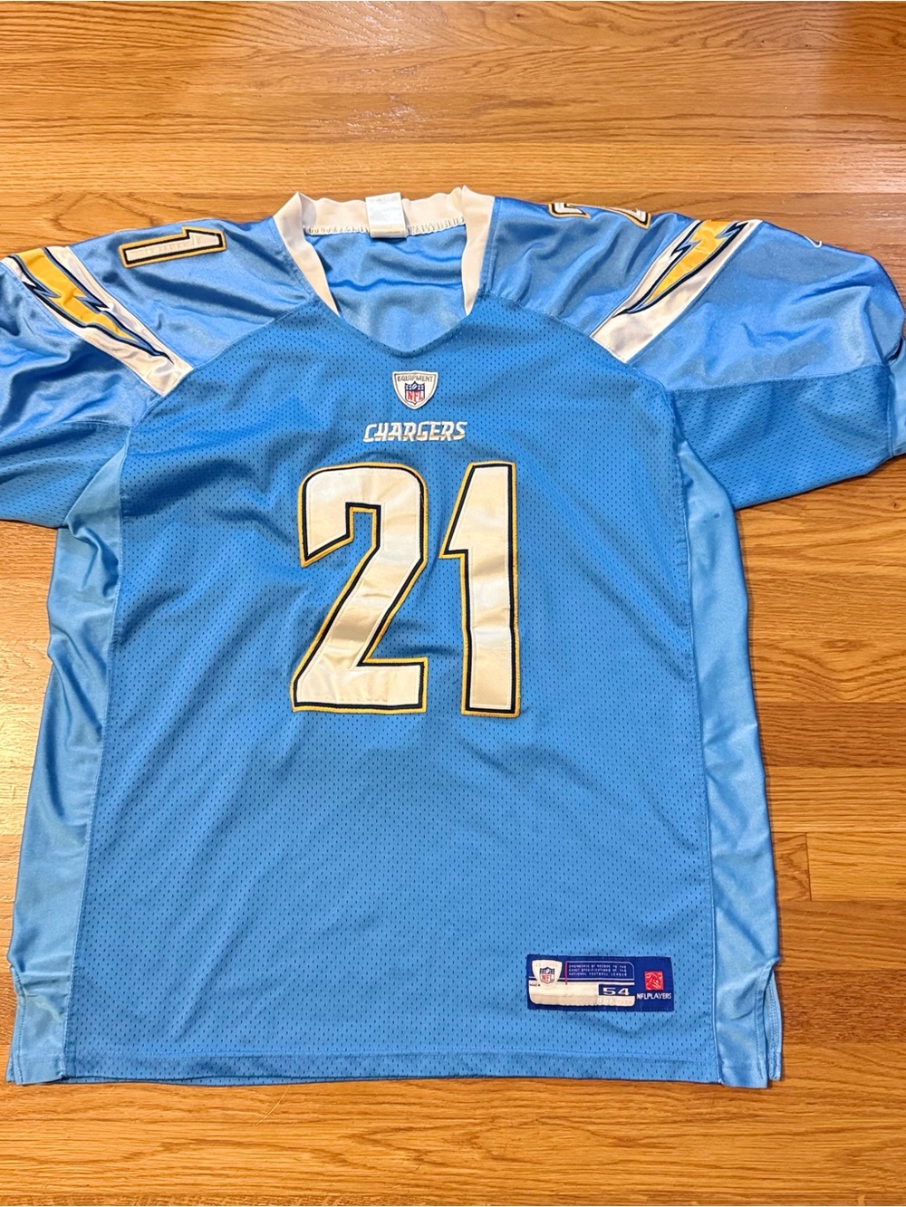 🔥 Reebok LaDainian Tomlinson #21 San Diego Chargers Powder Blue NFL Jersey Size